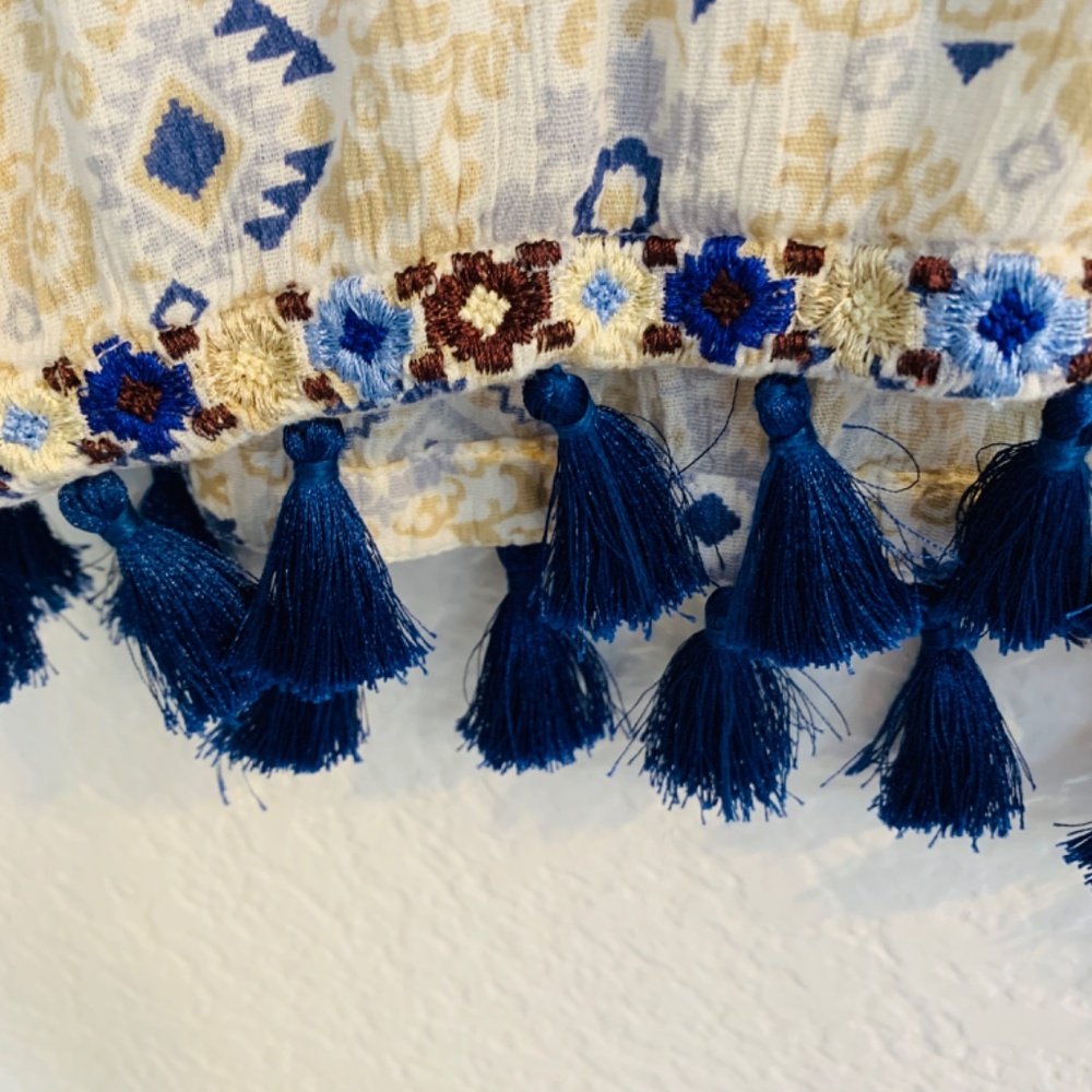 J. Jill Peasant Top Size Medium Tassel Hem Cream Blue Tan Flowy Embroidered Boho - Picture 8 of 16